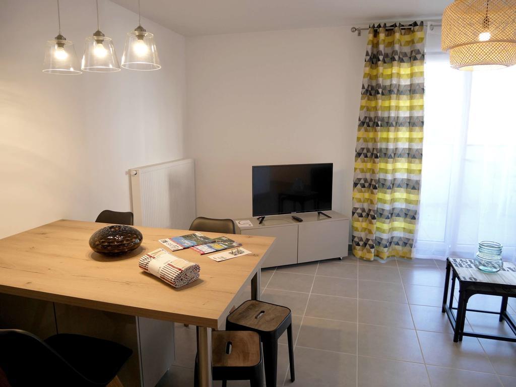 Le Janua - Accort Apartment Annecy Bagian luar foto